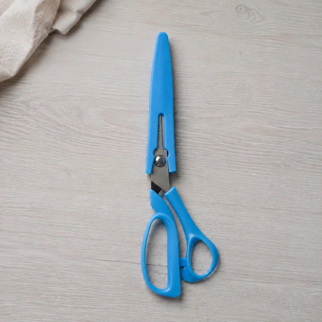 Scissor